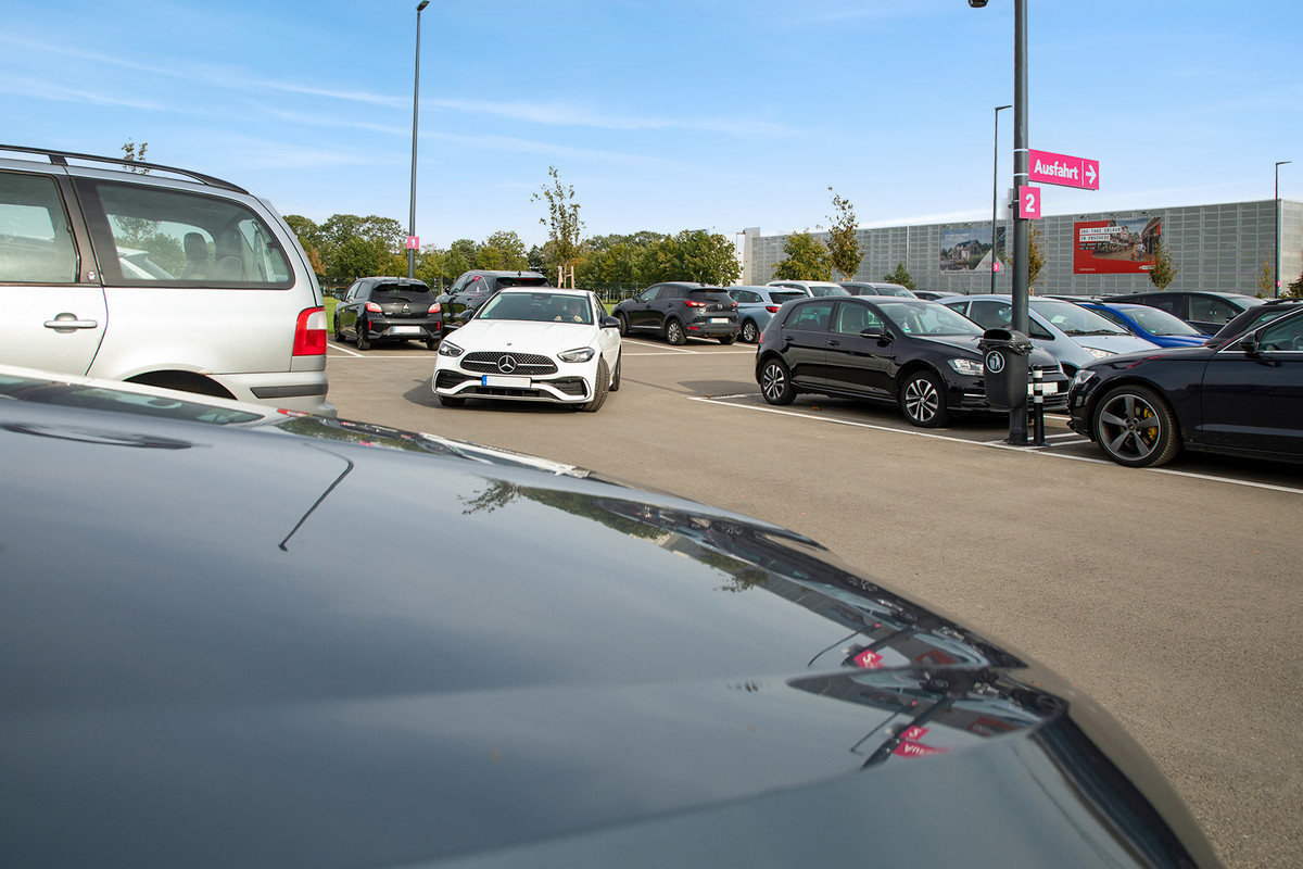 Parked cars at the Easy Airport Parking lot at Münster/Osnabrück Airport (FMO)